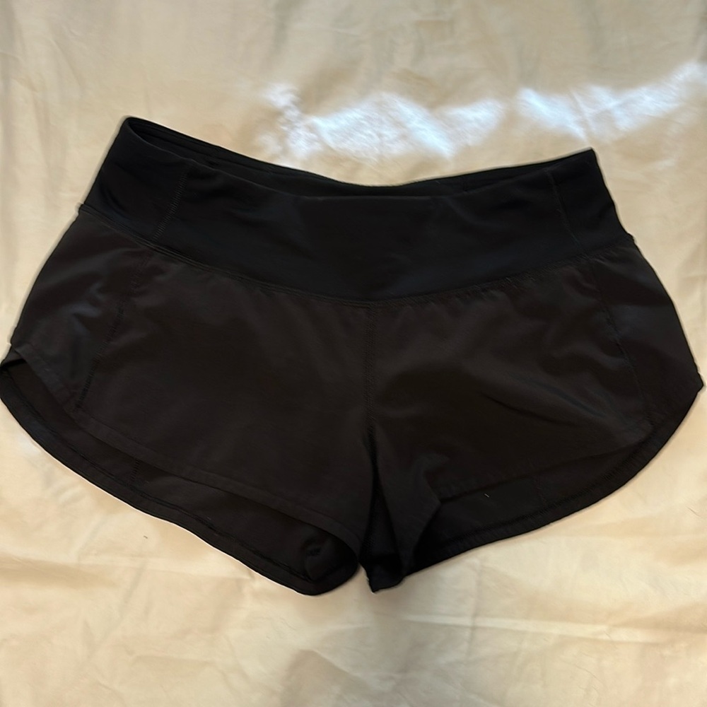 Lululemon shorts size 4